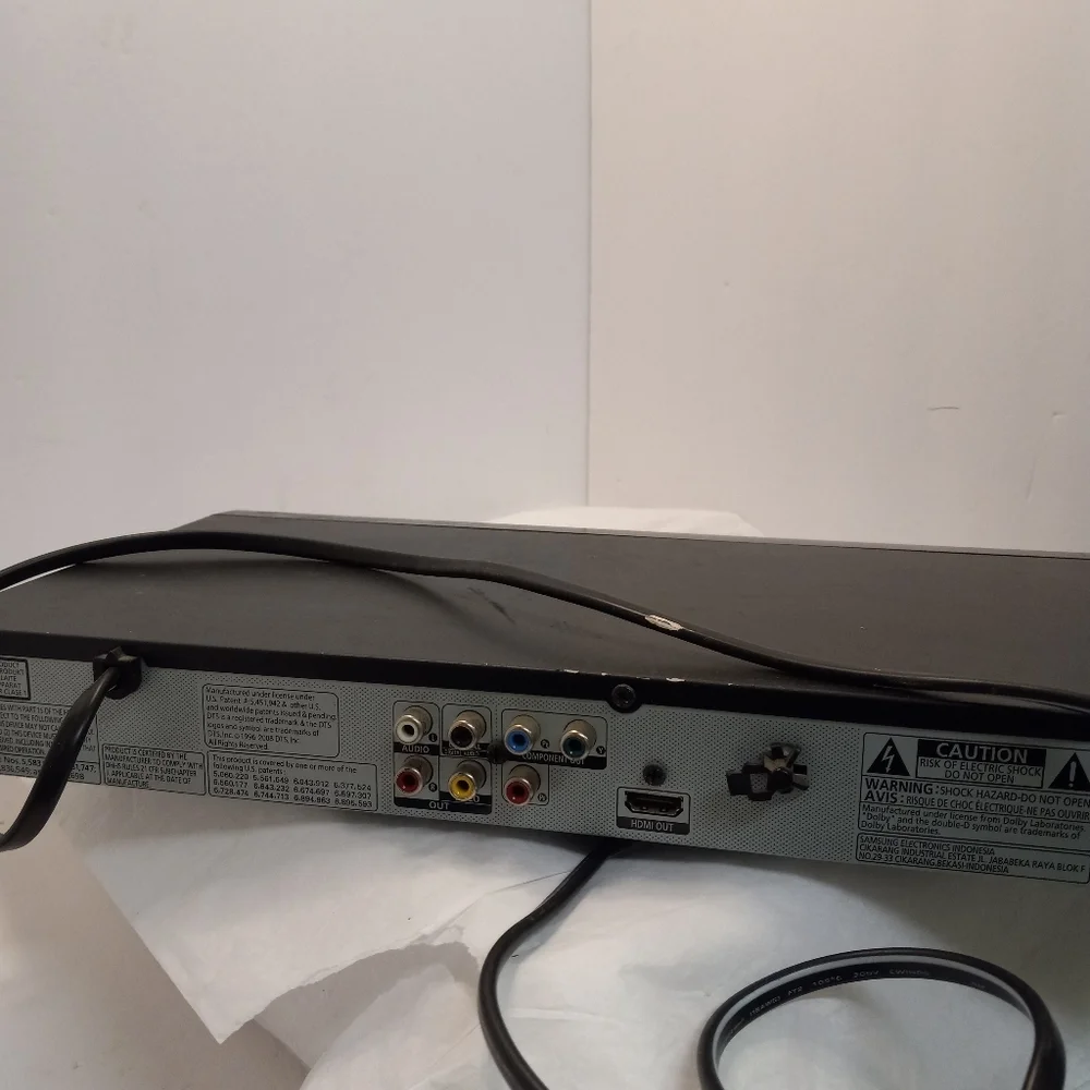 SAMSUNG DVD-1080p8/XAA 1080p DVD Player
